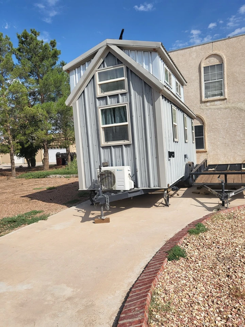 Container Home Office 1