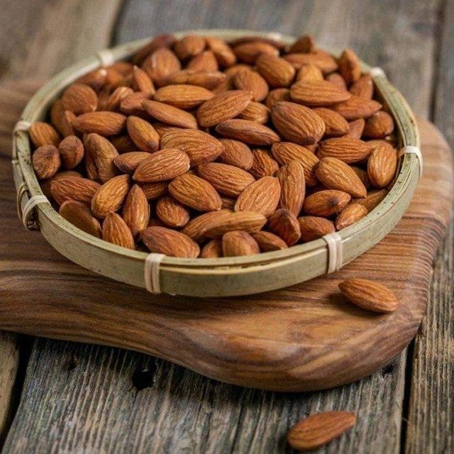 Sweet California Almonds - Raw
