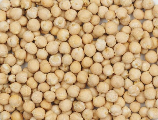 Raw Soybeans Image 1