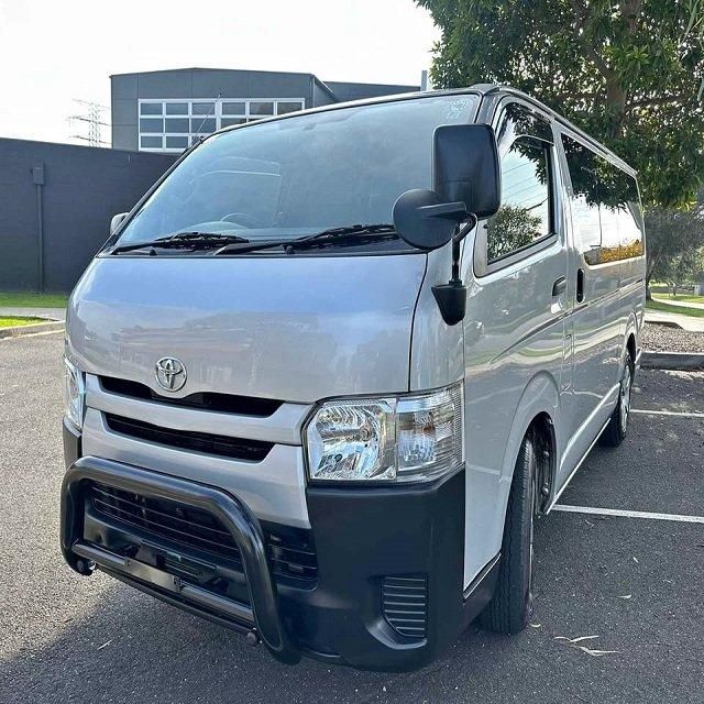 Toyota Hiace Exterior View