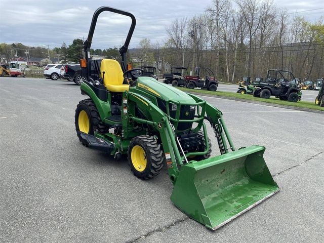 John Deere 2026R Farm Tractor