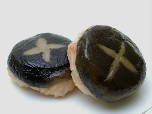 Frozen steamed fish paste with shrimp covered with mushroom