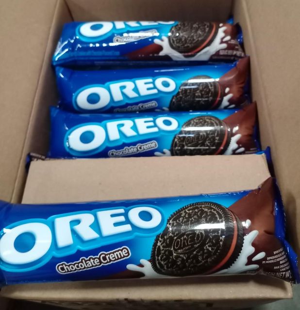 Oreo Strawberry Biscuit