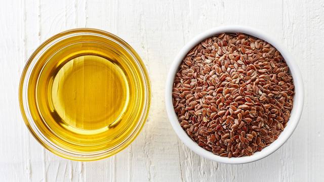 Cold Pressed Flaxseed Oil with Label