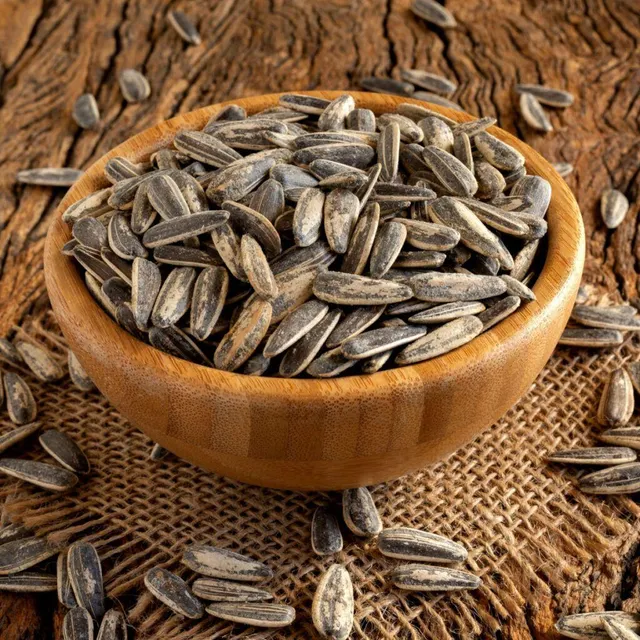 Organic Large Blanched Sunflower Kernels Seeds