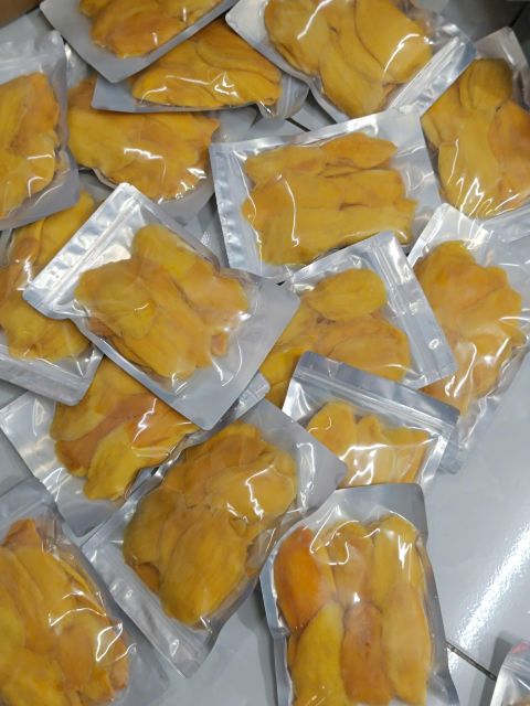 Dehydrated Mango Fruit Snack
