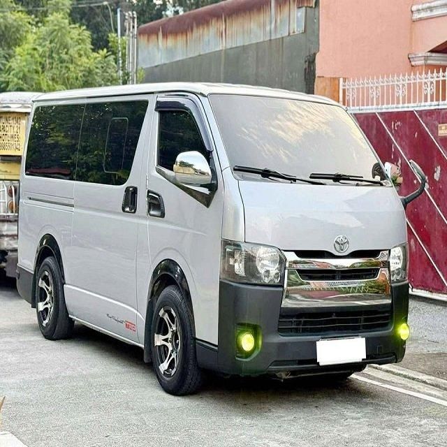 Toyota Hiace Exterior View