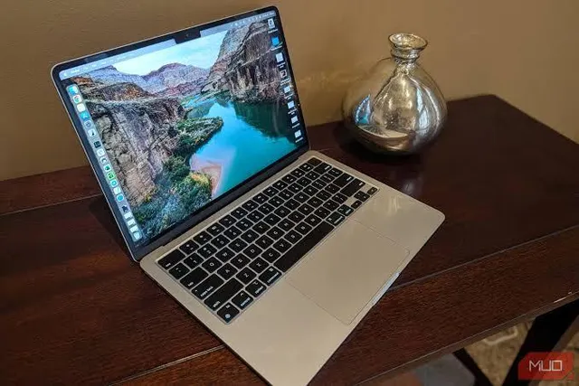 Refurbished MacBook Pro M3 Laptop