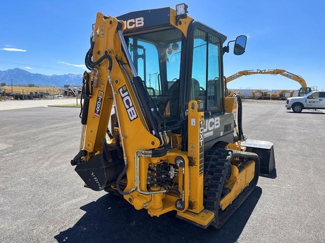 JCB 1CXT Compact Backhoe Loader - Bucket Operation