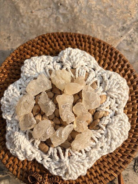 Close-up of natural Gum Damar CDX resin chunks
