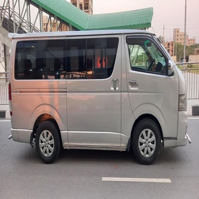 2022 Hiace Diesel Van Exterior View