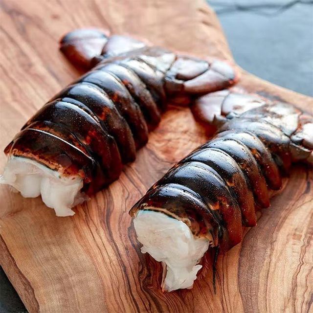 Vacuum Sealed Lobster Tail Pack