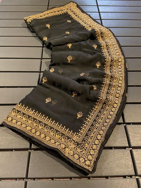 Saree Image 1