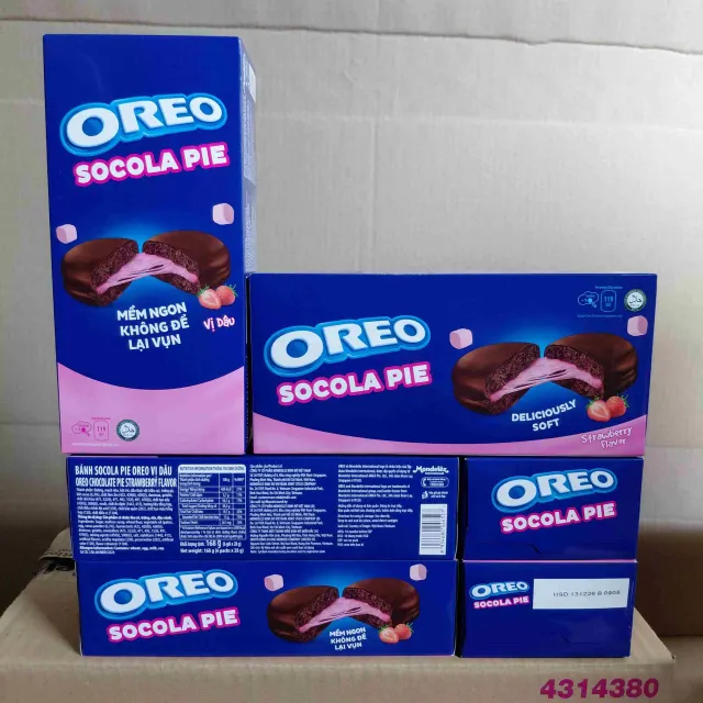 Close-up of Oreo Chocolate Cookies pack