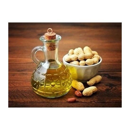 Organic Groundnut Oil in Container