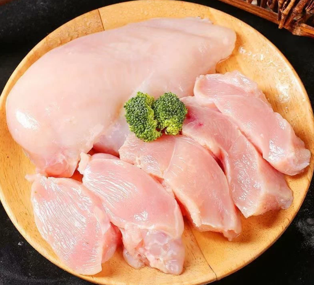 IQF Frozen Skinless Chicken Breast