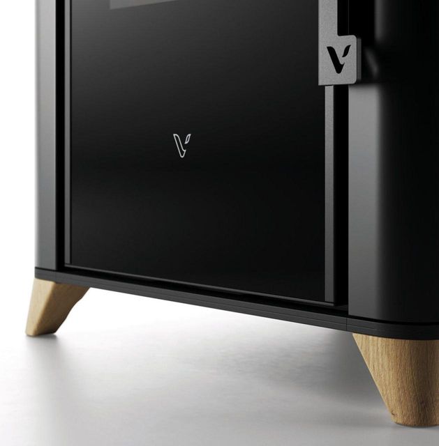 Henley Elly 6kW Bronze Wood Pellet Stove - Wood Pellet Fuel Closeup