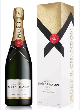 Moët Champagne Bottle