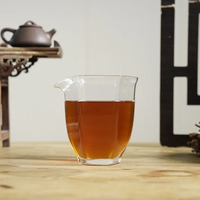 Chinese Black Tea Image 1