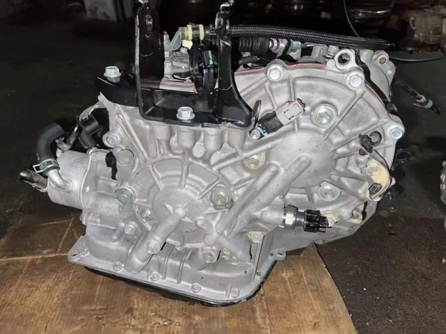 K313 Transmission Gearbox Close-Up