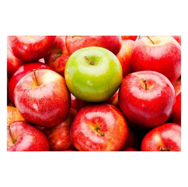 Red Apple Image 2