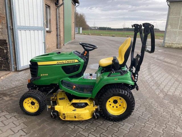 John Deere X940 Image 1
