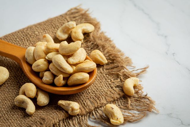 Cashew Nuts Natural, Unsalted