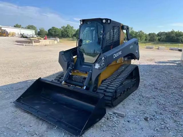 John Deere 333G - Image 1