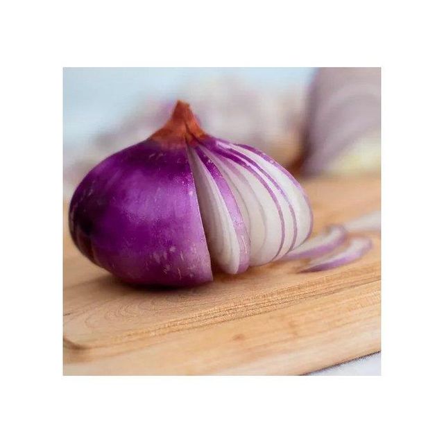 Fresh red onion