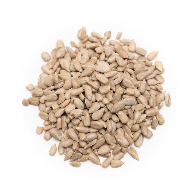 Fresh raw sunflower seeds