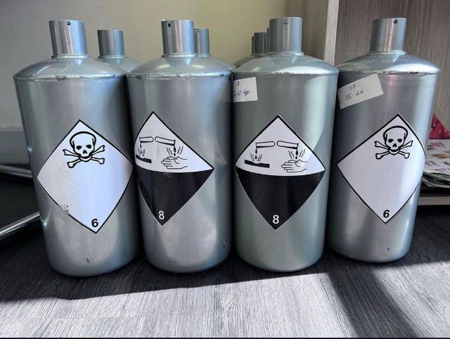 Pure Silver Liquid Mercury