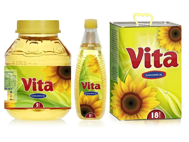 Refined Yellow Sunflower Oil Close-up