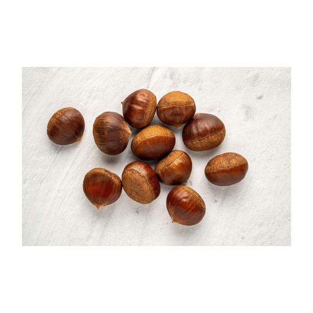 Fresh Raw Chestnuts Image 3