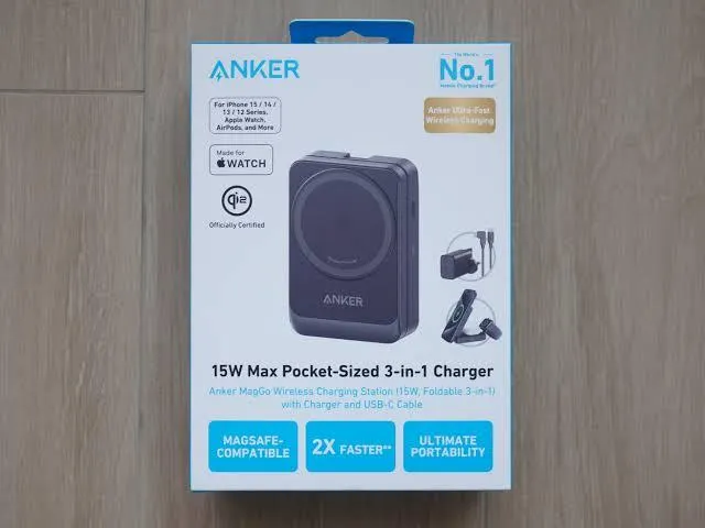 Anker MagGo 3-in-1 Charging Station - front angle view
