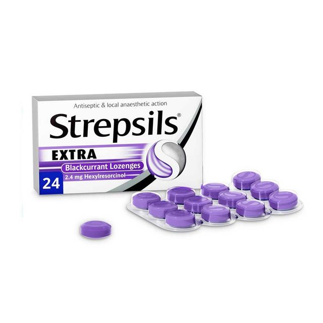 Strepsils Extra Triple Action Sore Throat Lozenges - Blackcurrant