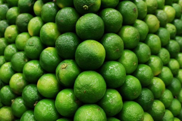 Premium Fresh Brazilian Lime Tahiti Flavor