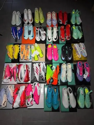 Used branded football shoe image 3