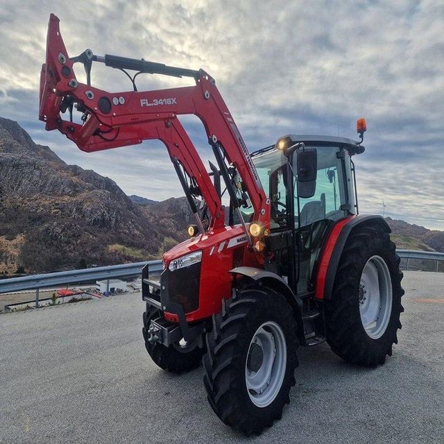 Massey Ferguson Tractor Farm Use