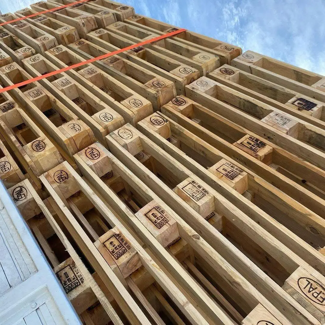 EPAL Pine Wood Pallet - Side View