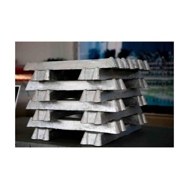 Fabrication-grade aluminum ingot