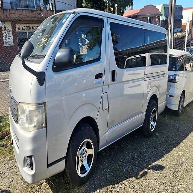 Toyota Hiace Commercial Vehicle
